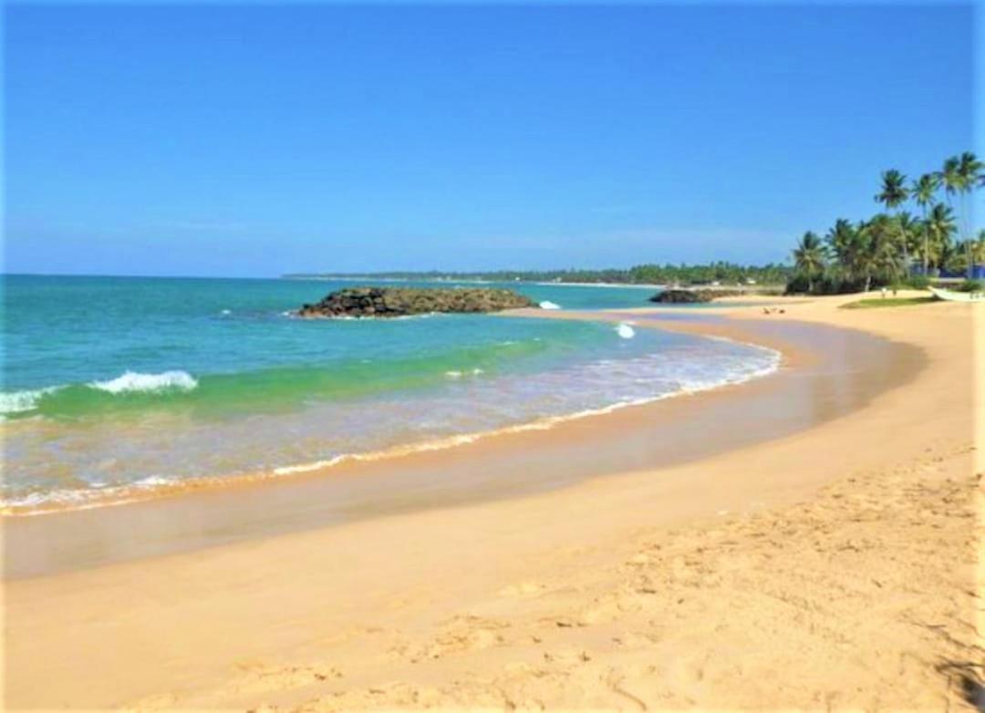 Sea Shell Villa Hikkaduwa 2 Separate Cabanas Ocean Front Villa Екстер'єр фото
