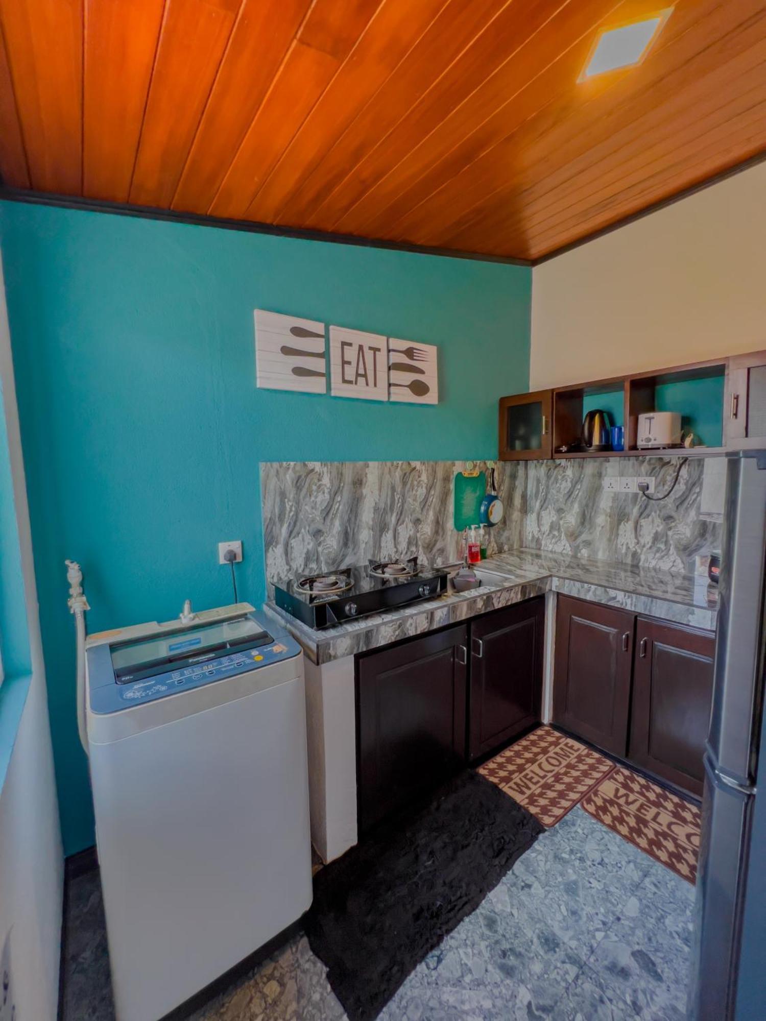 Sea Shell Villa Hikkaduwa 2 Separate Cabanas Ocean Front Villa Екстер'єр фото